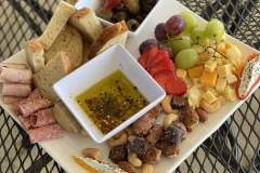 rising-sun-vineyard-snack-plates